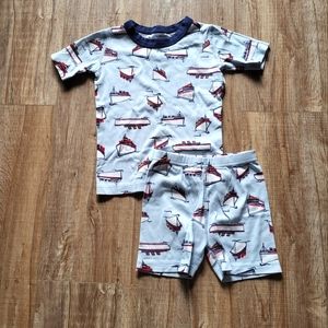 Boys Organic Cotton 2 piece pajama set in size 120 (6/7) by Hanna Andersson